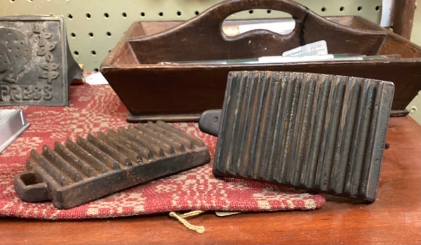 Antique 19th Century 2-Piece Fluting Iron