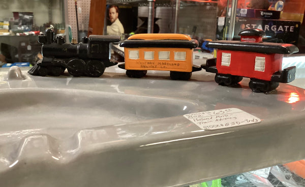Holland Mold Ceramic Train Ashtray