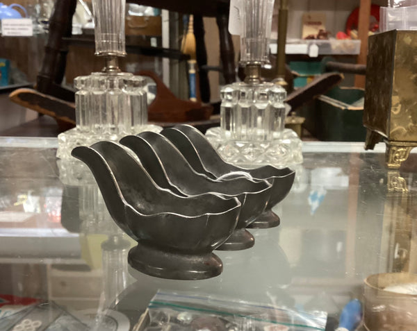 TSS Bermuda Cast Pewter Pipe Rest