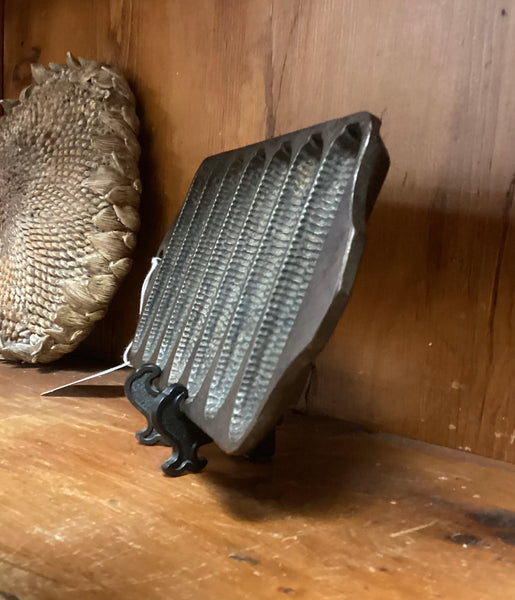Griswold Cast Iron Mini Corn Stick Pan #262
