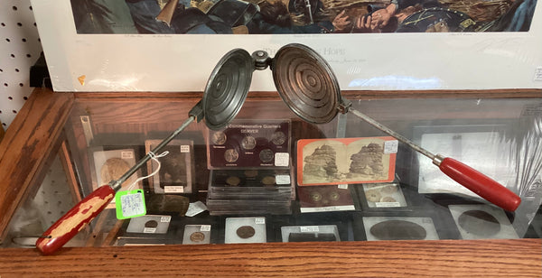 Toas-Tite Vintage Hand Held Sandwich Grill