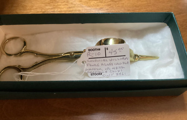 Virginia Metalcrafters Brass Colonial Williamsburg Restoration Candle Scissor Snuffer in Box