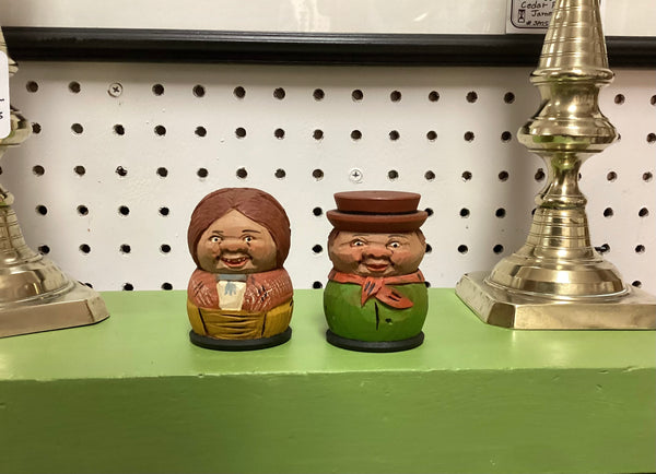 W.u.M Heinzeller Carved Painted Wood Man and Woman Salt & Pepper Shaker Set Germany