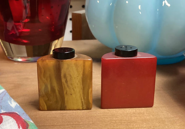 Bakelite Salt & Pepper Shaker Set