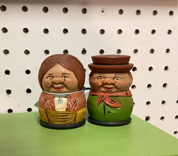 W.u.M Heinzeller Carved Painted Wood Man and Woman Salt & Pepper Shaker Set Germany
