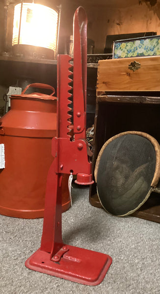 Cast Iron Adjustable Bottle Capper