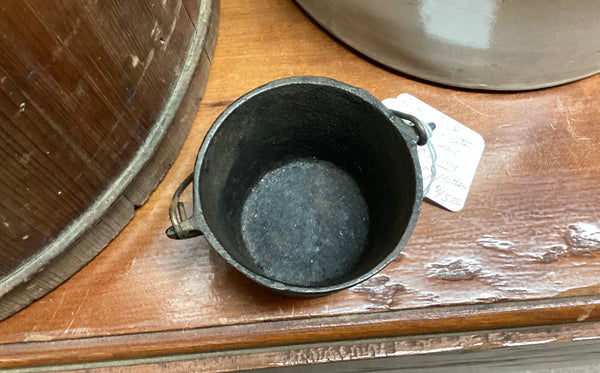 Cast Iron Mini Double Ear Pail w/ Bail Handle