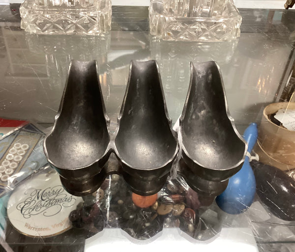 TSS Bermuda Cast Pewter Pipe Rest