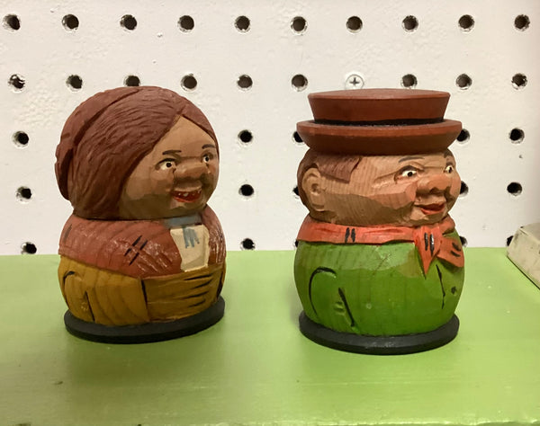 W.u.M Heinzeller Carved Painted Wood Man and Woman Salt & Pepper Shaker Set Germany