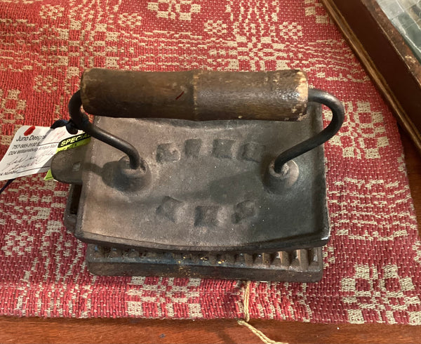 Antique 19th Century 2-Piece Fluting Iron