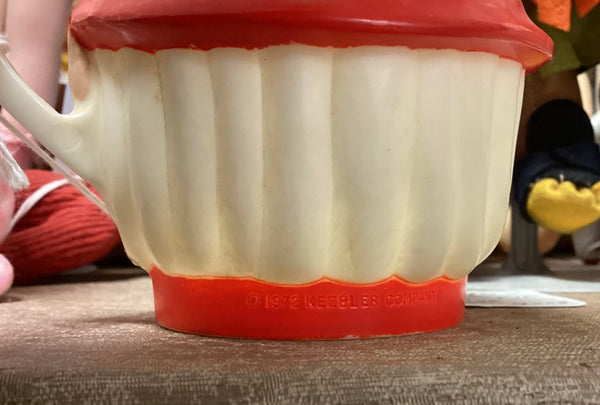 Vintage 1972 Ernest J. Keebler Elf Plastic Advertising Cup