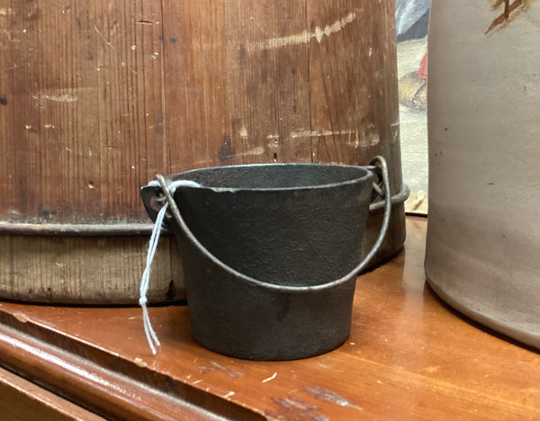 Cast Iron Mini Double Ear Pail w/ Bail Handle