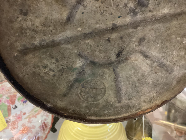 Canco Galvanized Metal Garage Oil Can