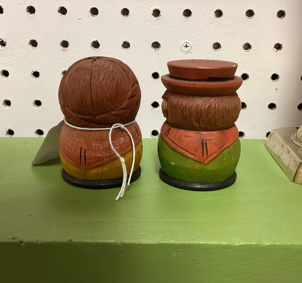 W.u.M Heinzeller Carved Painted Wood Man and Woman Salt & Pepper Shaker Set Germany