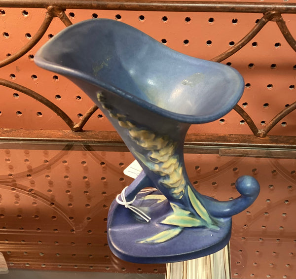 Roseville Blue Foxglove Cornucopia Vase 163-6