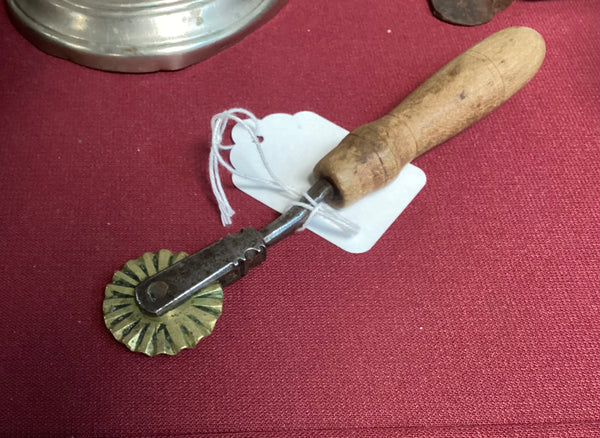 Wrought Iron Frame Brass Wheel Pie Crimper