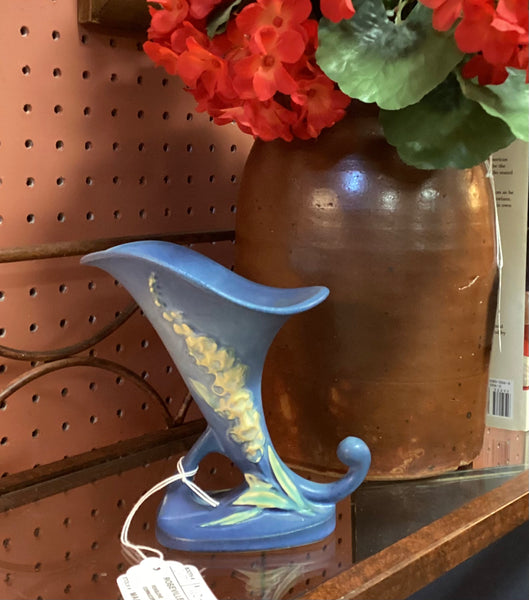 Roseville Blue Foxglove Cornucopia Vase 163-6