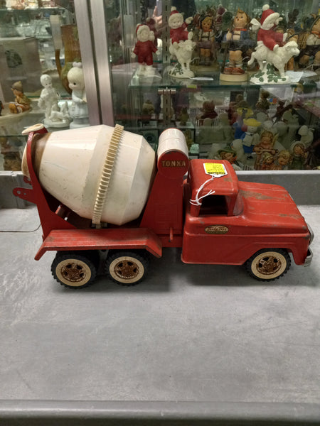 Tonka Toy Concrete Mixer Truck