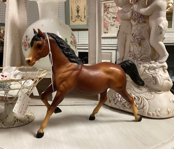 Breyer Vintage 1960’s Running Bay Mare