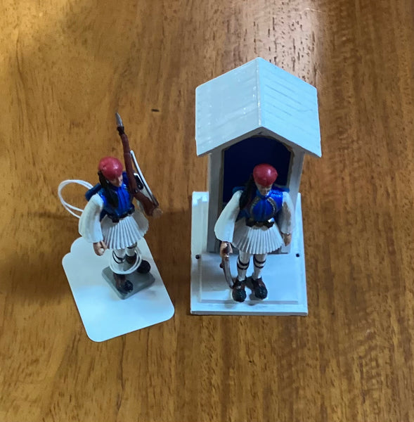 Vintage Aohna 3 Piece Toy Guard Shack & Euzone Soldiers