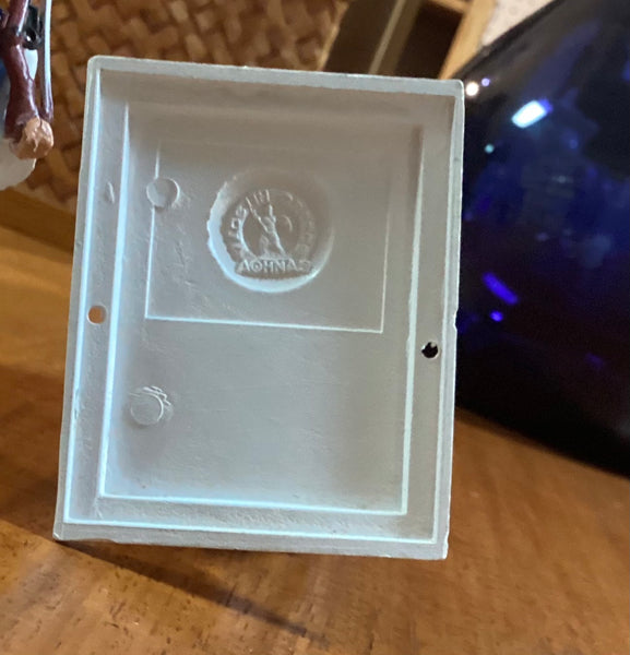 Vintage Aohna 3 Piece Toy Guard Shack & Euzone Soldiers