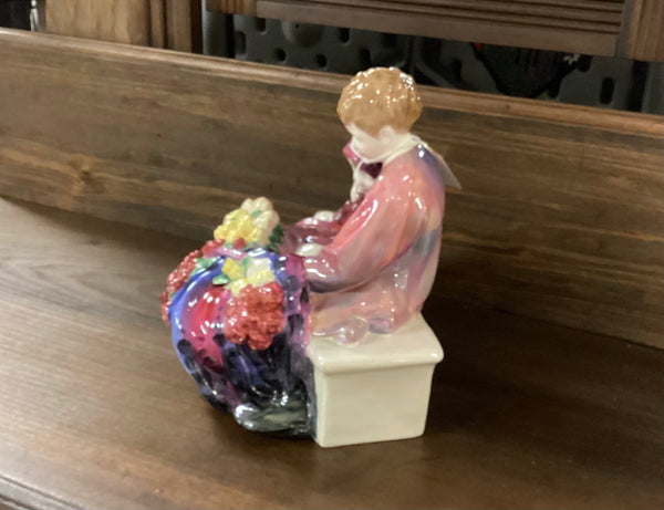 Royal Doulton Flower Seller’s Children Figurine #1342
