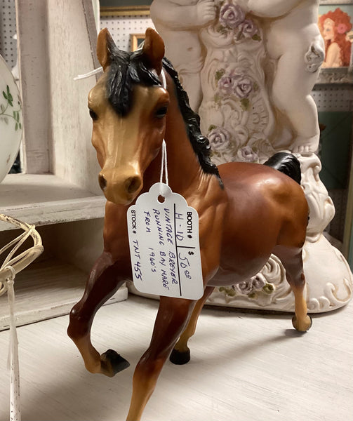 Breyer Vintage 1960’s Running Bay Mare