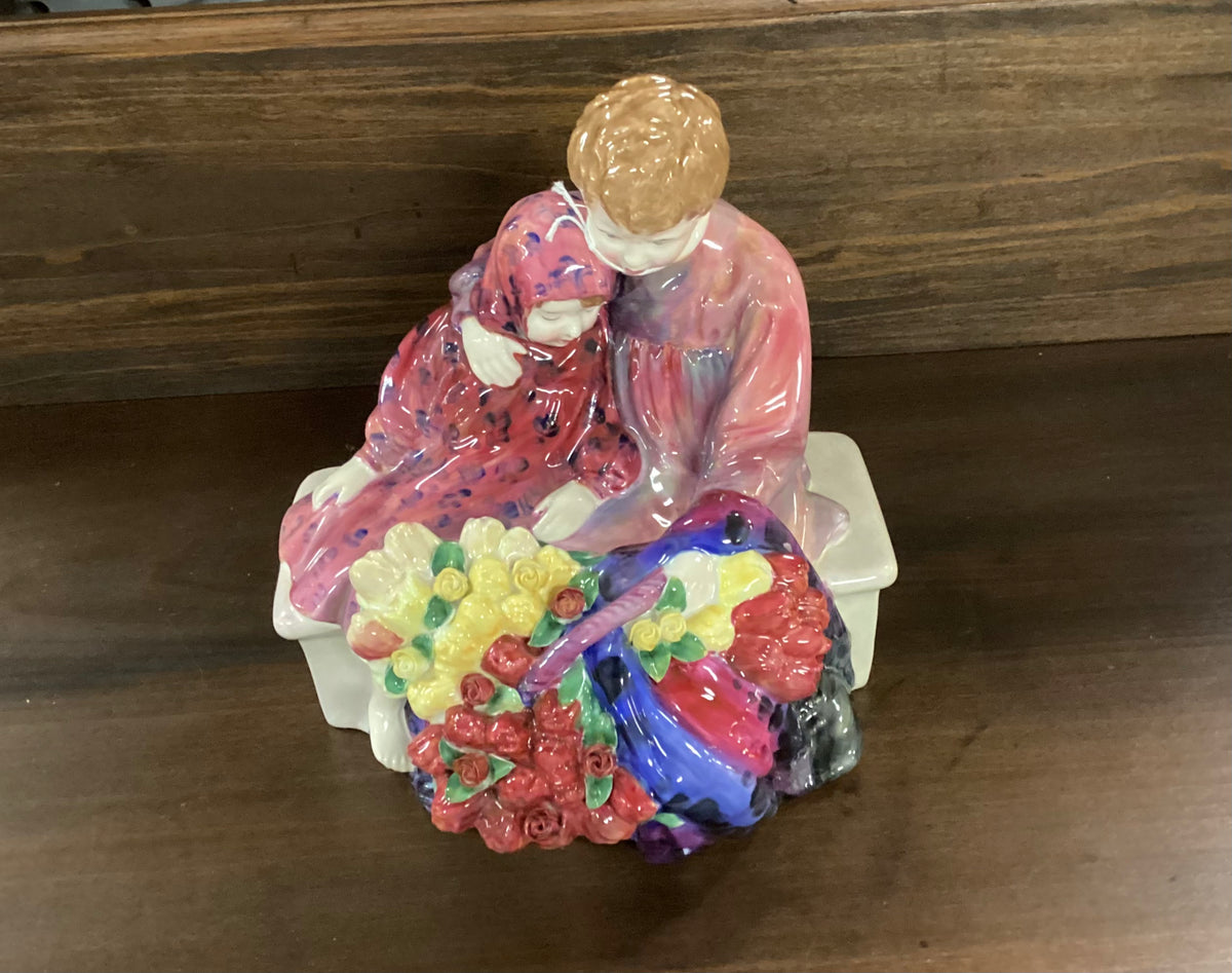Royal Doulton Flower Seller's Children Figurine #1342