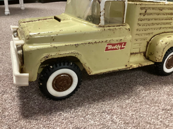 Vintage Buddy L Ranch Horse Truck