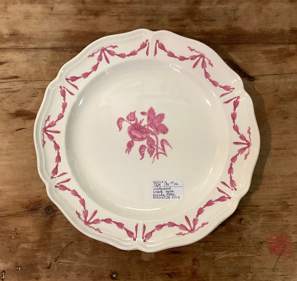 Wedgwood Williamsburg Husk Pattern Dinner Plate