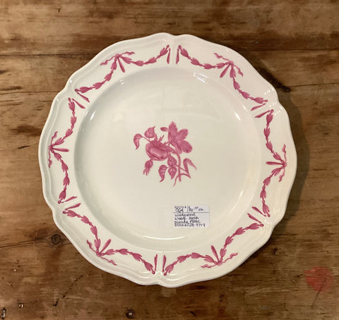 Decorative – Page 3 – Williamsburg Antique Mall