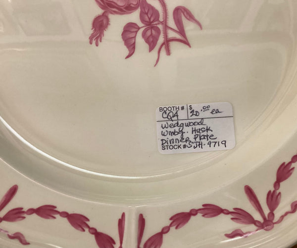 Wedgwood Williamsburg Husk Pattern Dinner Plate