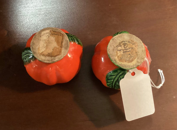 Maruhan Ware Tomato Salt & Pepper Shakers Set Hand Painted Japan