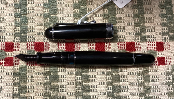 Aurora 88 Black Fountain Pen w/ 14 K Nib