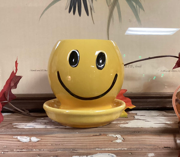 McCoy Yellow Happy Face Planter #0386