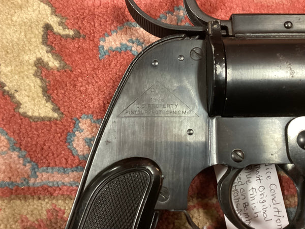 Vintage 1943 U.S. AN Military M8 Flare Pistol