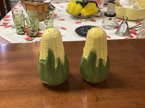 Shawnee Corn King Large Salt & Pepper Shakers