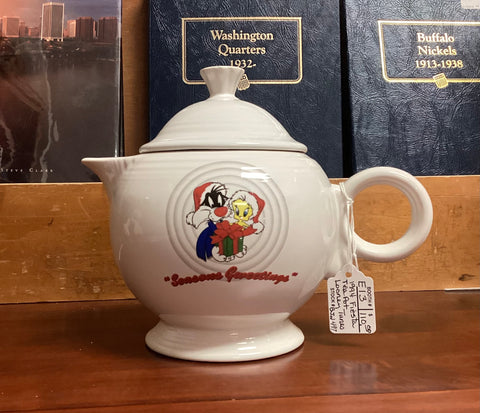 Homer Laughlin 1994 Fiesta Looney Tunes Teapot