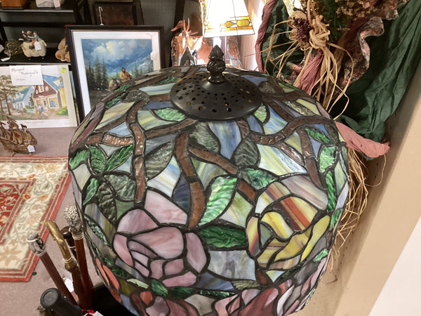 Tiffany Style Stained Glass Roses Table Lamp
