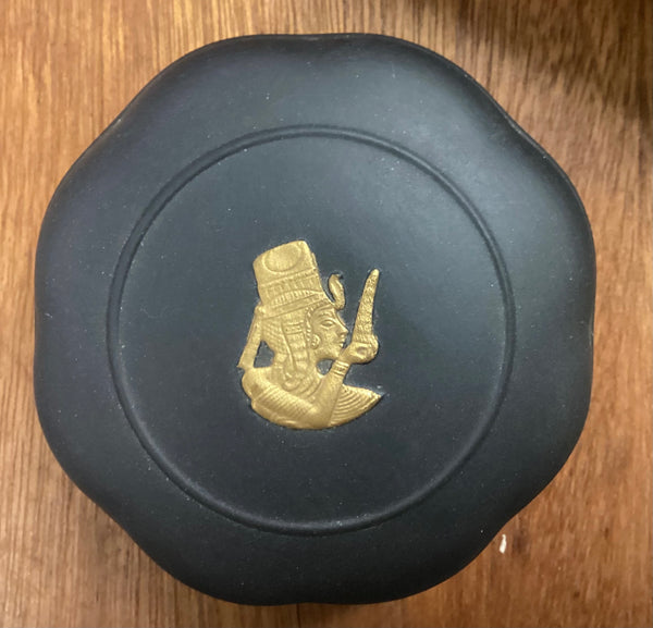Wedgwood Black Basalt Scalloped Trinket Box w/ Ankhesenamun Decoration
