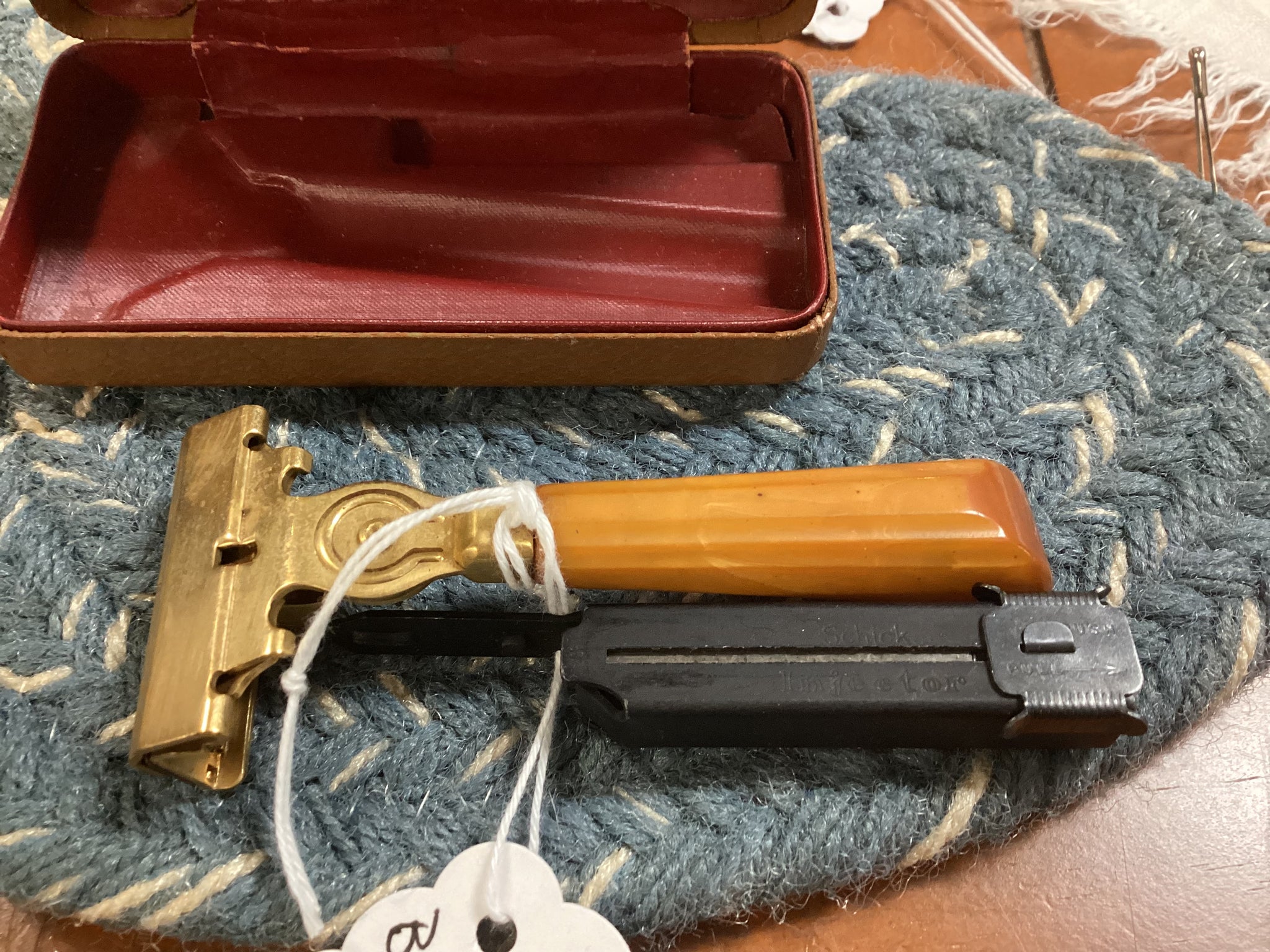 Schick Vintage Injector Razor w/ Bakelite Handle – Williamsburg