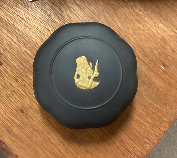 Wedgwood Black Basalt Scalloped Trinket Box w/ Ankhesenamun Decoration