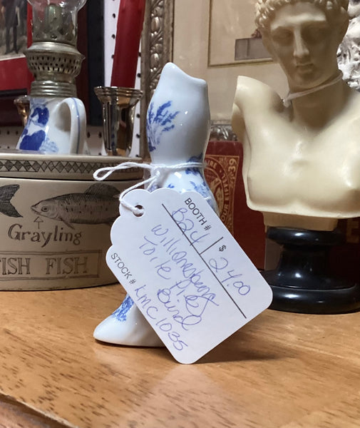 Blue and White Williamsburg Toile Pie Bird