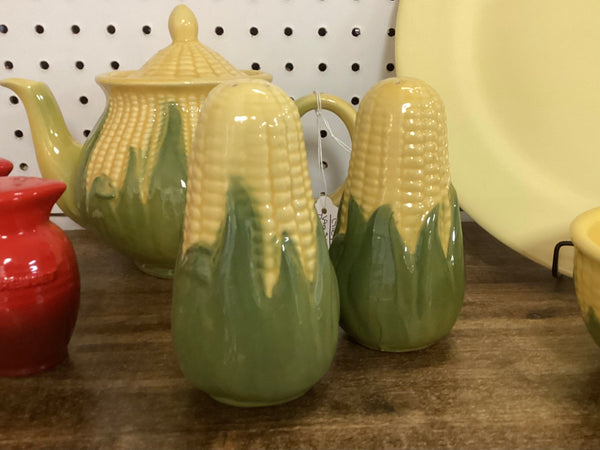 Shawnee Corn King Large Salt & Pepper Shakers