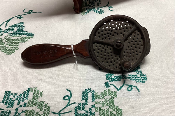 Skillin & Reed Patented Antique Mechanical Kitchen Nutmeg Grater