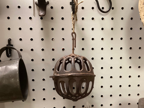 Antique Cast Iron String Holder