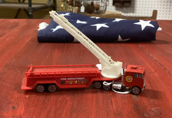 Toy Metal Tractor Drawn Plastic Ladder Truck Made in Macao