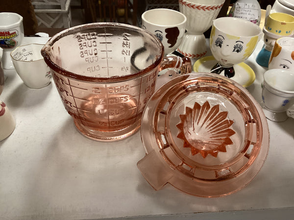 Pink Glass Measuring Cup w/ Juicer