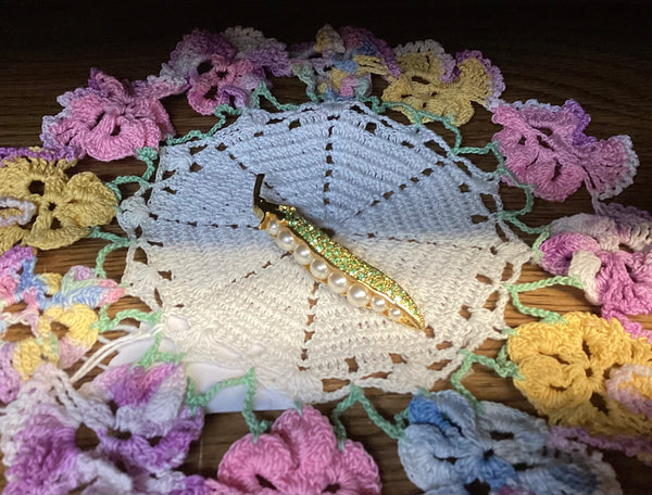 Vintage Gold-tone Pave Crystal Pea Pod Brooch