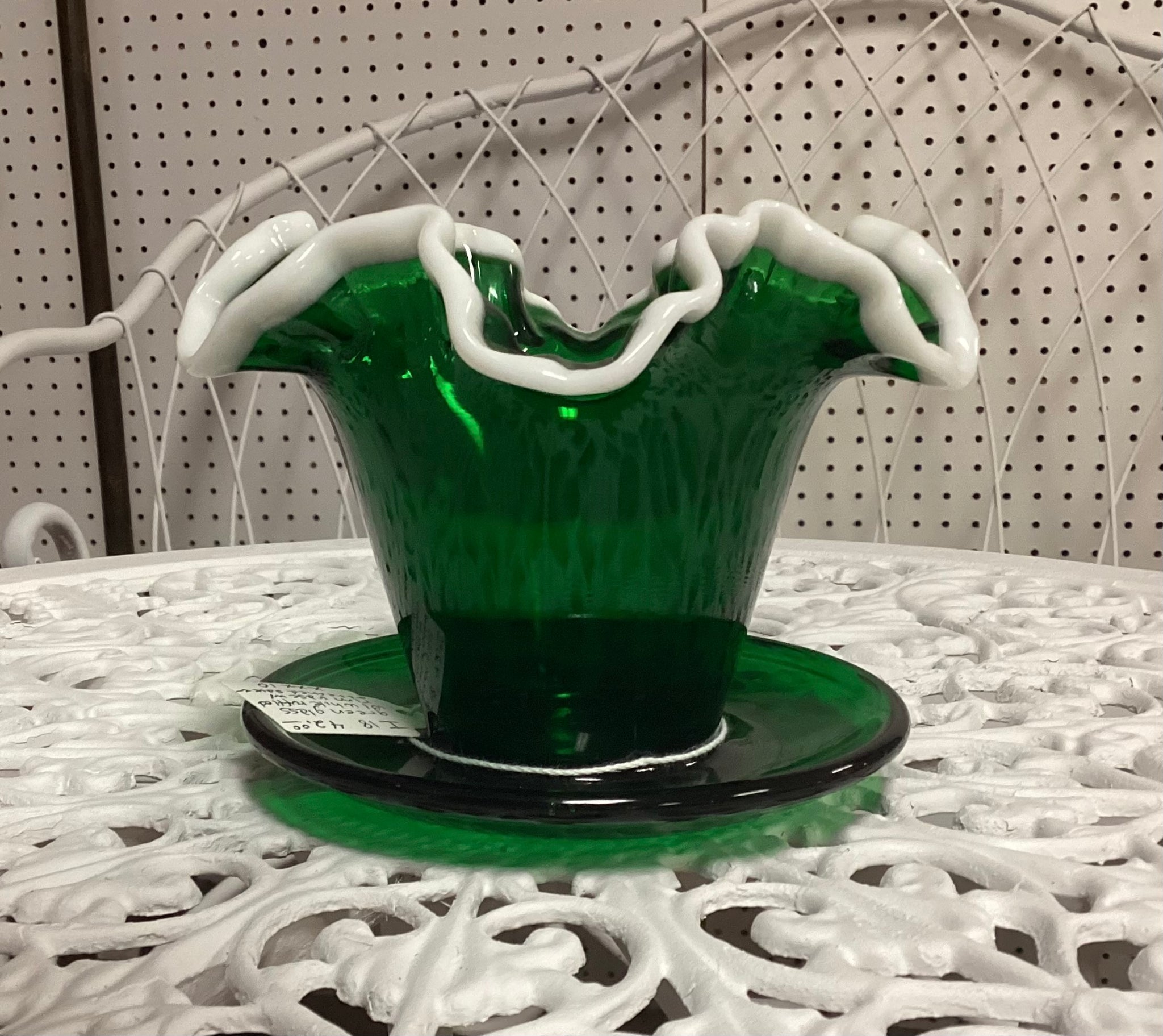 Fenton Emerald Green Snow Crest Flower Pot w/ Attached Saucer